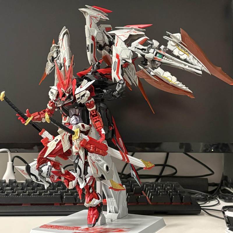 Da Ban 8836mb Style Red Dragon - Model Kit Nemesis 评论和价格