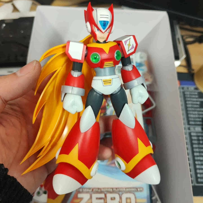 In Stock Original kotobukiya M - Model Kit Zero Megaman 评论和价格